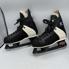CCM Ice Hockey Skates Boys Youth Size 5 Tacks 152 Pro 3 Lite Black White