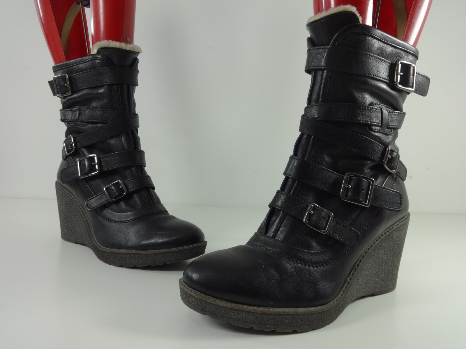 Womens Boots Size 8 OFFICE Black Real 
