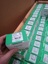 Schneider Electric LUCB32BL NEU X1 STÜCK
