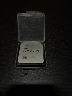 AMD Ryzen 5 5600X Desktop Processor, 6-Core, 12-Thread, Unlocked