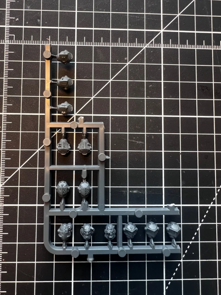 GAMES WORKSHOP Warhammer 40k / Grey Knights Terminator Squad Heads