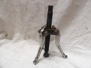 Three Jaw 5" Puller