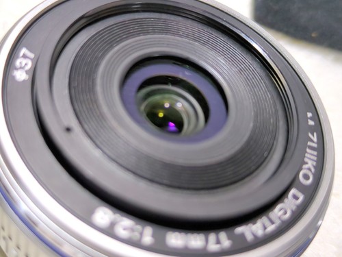 OLYMPUS PEN Mini E-PM1 Digital Camera silver with lens M.ZUIKO 17mm F2.8 - Picture 9 of 24