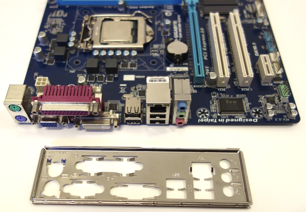Gigabyte 1155 ga-h61m-s2pv rev. 2.2 motherboard backplate cpu i3