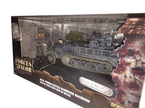 KRAUSS-MAFFEI SD.KFZ.7 HALF TRACK GERMAN ARMY - FORCES OF VALOR 80039 1/32 - Picture 3 of 4