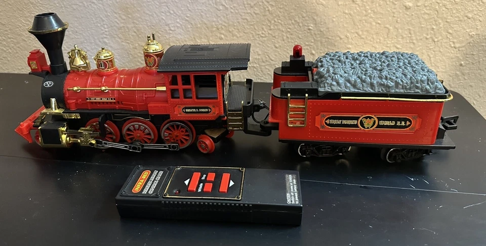 Walt Disney World Railroad Passenger Car 1986 New Bright Train Locomotive Tender - Image 3 of 4