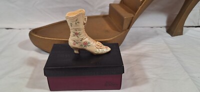 Just The Right Shoe- By Raine Willitts Victorian Wedding Boot #25088 1999
