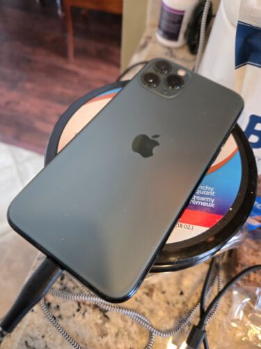 Apple iPhone 11 Pro - 64 GB - Green (T-Mobile) - Picture 2 of 2