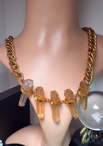 Chunky Goldtone Chain Necklace With Resin Crystal - Picture 5 of 6