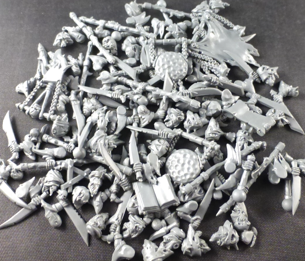 Skaven Plague Monks Assorted Bits x100 - Warhammer Age of Sigmar