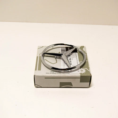 Mercedes-Benz W124 W202 Tailgate Emblem Star A2017580058 - Picture 1 of 8