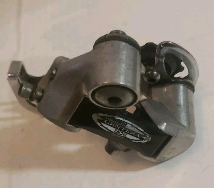 Dérailleur Arrière Sachs Centera DI.R.T VTT 8 Vitesses - Cage Longue Max 32T