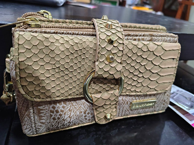 Pouchee Women s Beige/Tan Snake Animal Print Zip Wallet Wristlet Clutch