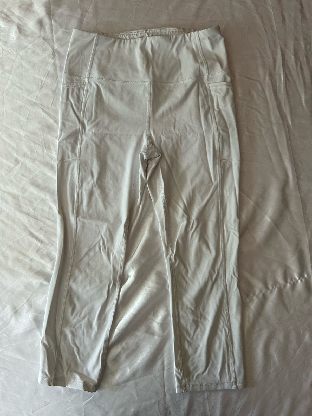 RBX Leggings Size Medium White Capri Yoga Pants 2 Pockets Ankle Athletic Pants