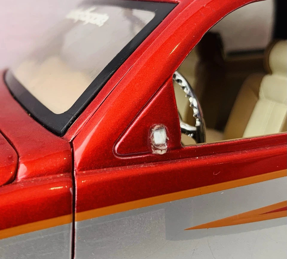 Jada Toys Dub City, escala 1/18 GMC Yukon Denali XL en rojo y plata, GC Foto 3 de 4