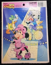 Vintage GOLDEN Books Disney TOTALLY MINNIE MOUSE Band Daisy Frame-Tray Puzzle