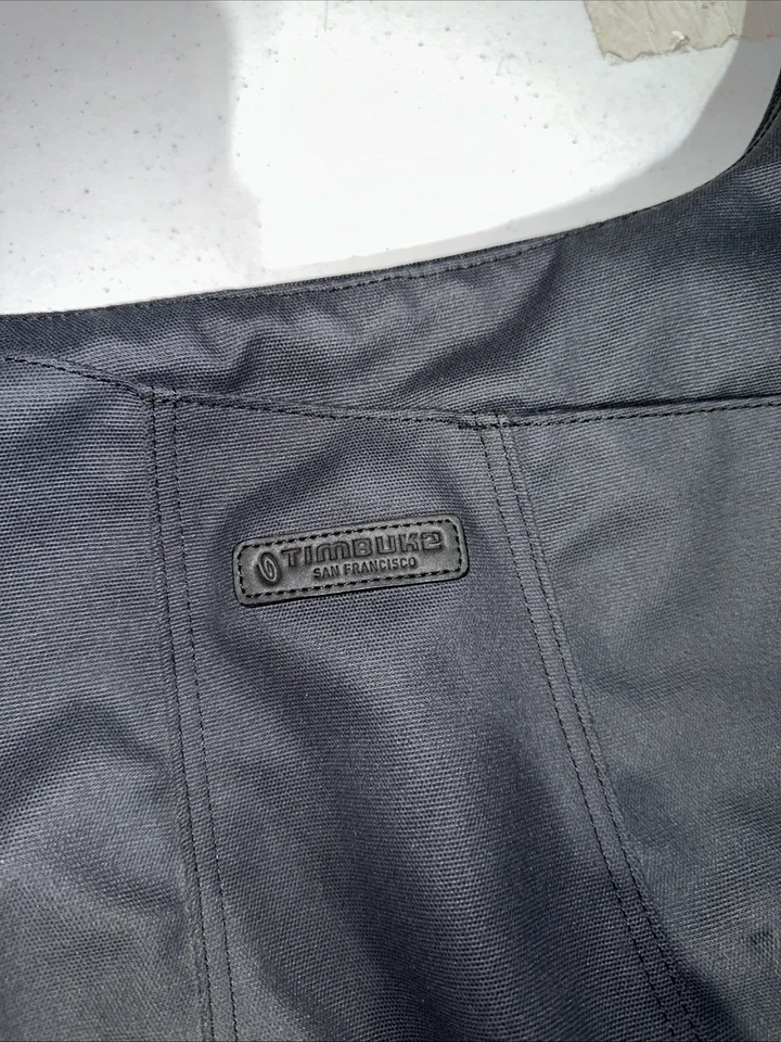 Bolsa tiracolo Timbuck2 cinza - Imagem 2 de 4