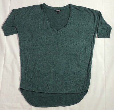 Express Sweatshirt Women s Medium 1/2 Sleeve V Neck Hi Low Minimalist Green Top