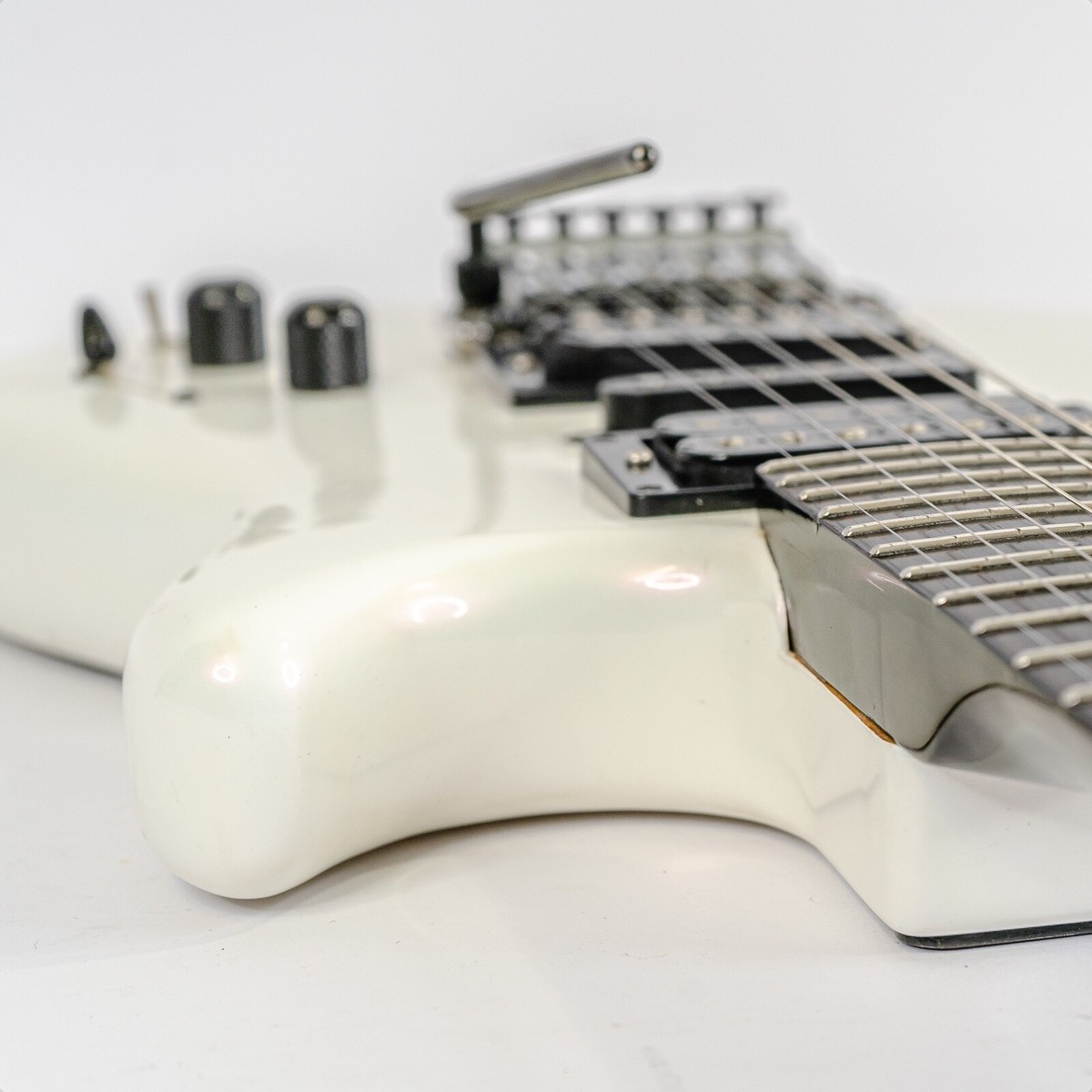 Tokai Custom Edition Graphite Carbo Neck Super Strat Guitar