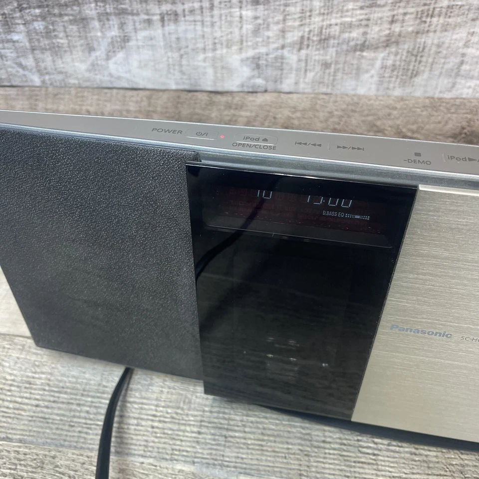 Panasonic SC-HC3 CD AM-FM AUX iPod Dock Compact Audio System MASH Enhanced Sound - Image 2 of 4