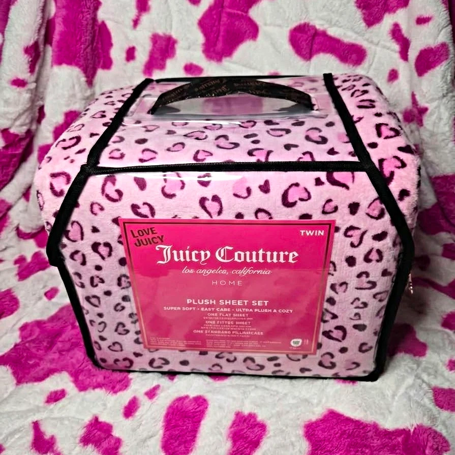 Juego de sábanas de felpa doble con estampado de leopardo corazón Juicy Couture - Nuevo