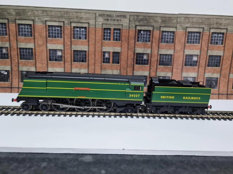 Hornby West Country Class 34037 'Clovelly' DCC Fitted. - Image 4 of 4