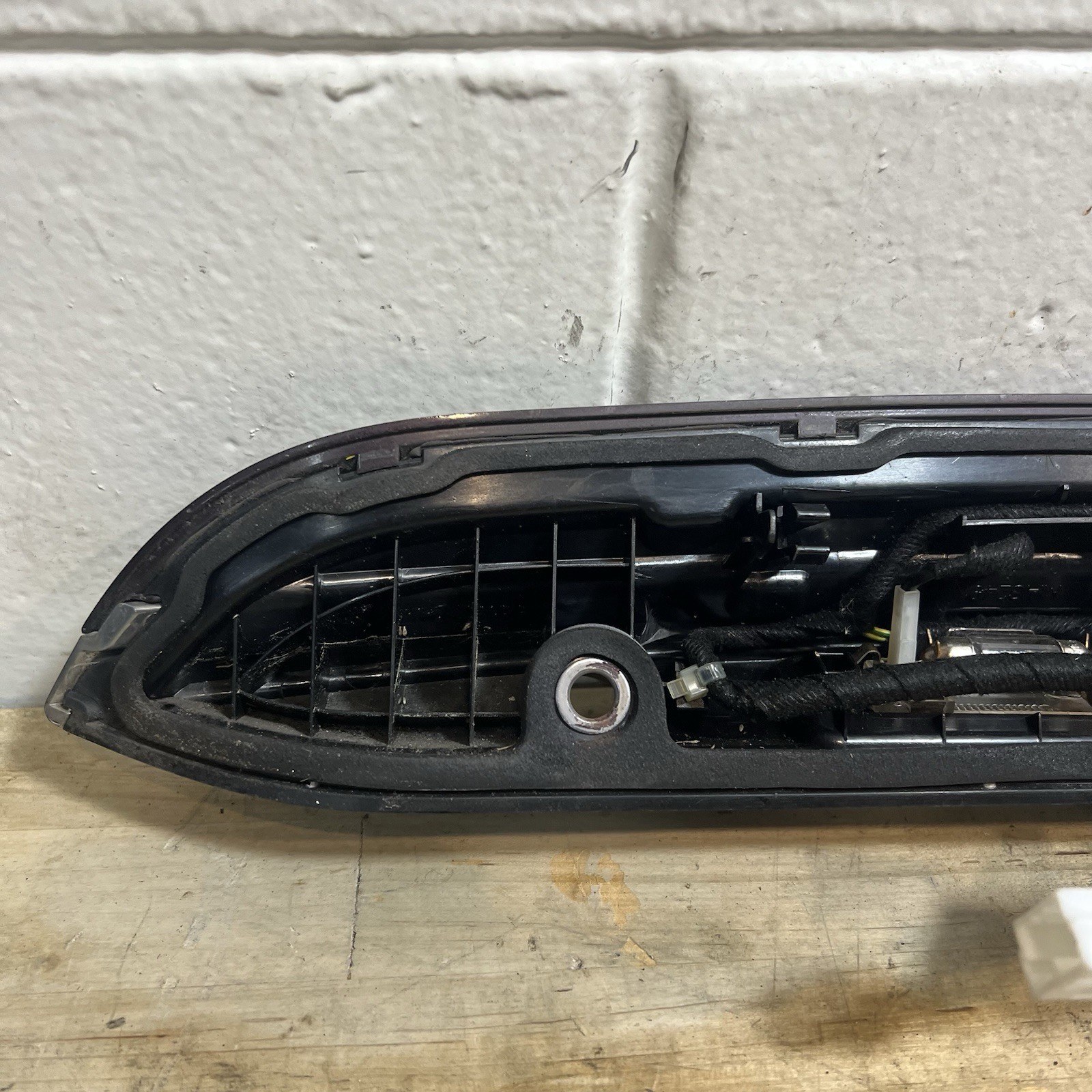 2014-2022 Maserati Ghibli Decklid Trunk Lid Molding W/ Camera Oem