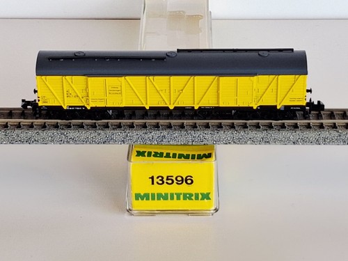 VAGÓN CERRADO AUXILIAR 4 EJES 30 80 972 7 023-0 DB ÉPOCA IV MINITRIX 13596 (I872 | Zustand: Usado