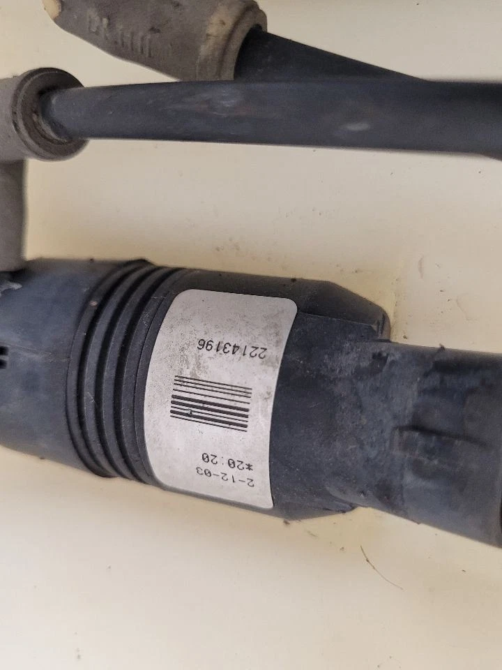 00-05 Depósito de lavadora Chevrolet Suburban 1500 con limpiaparabrisas trasero Opt C25 12487671 Foto 4 de 4