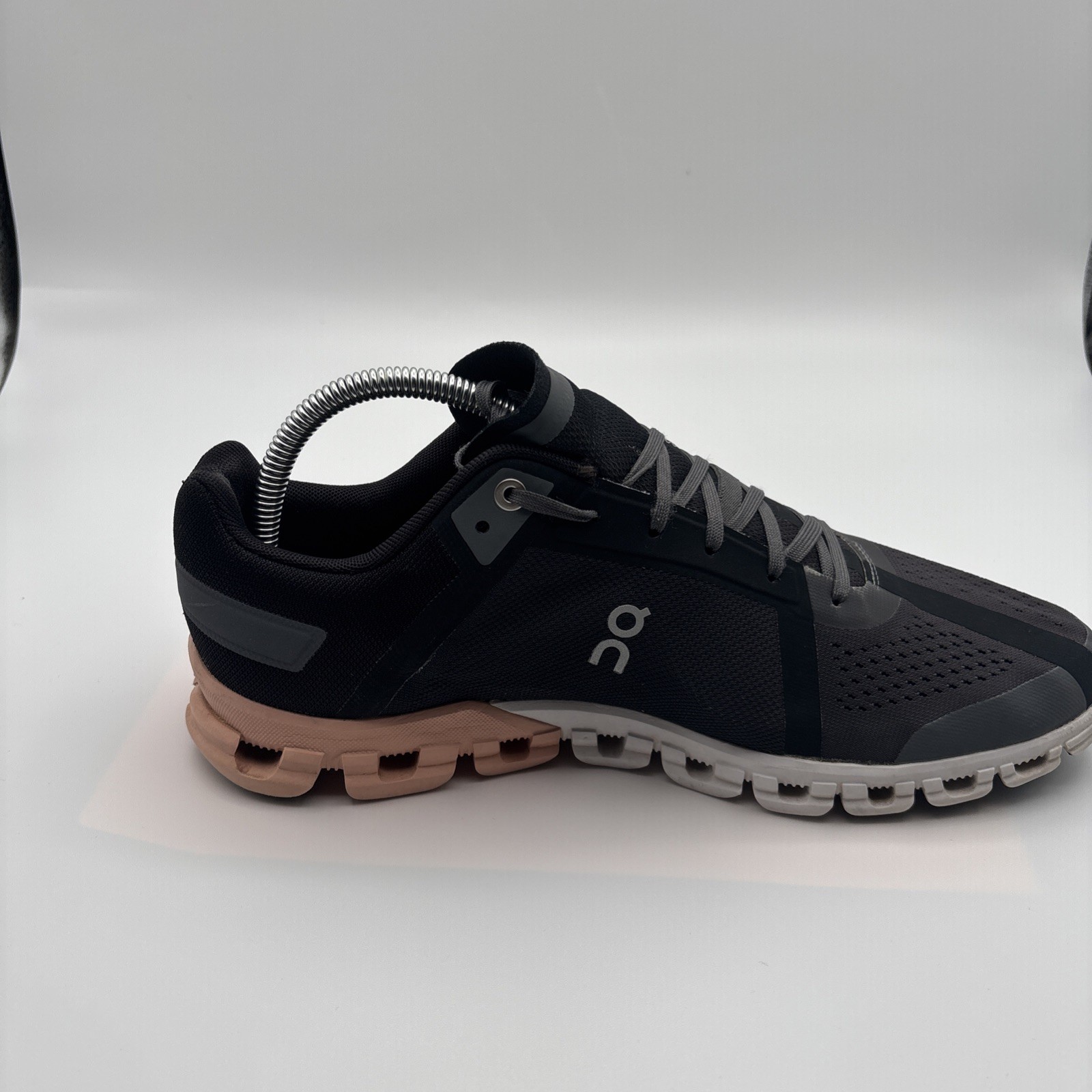 On Running Womens Cloudflow Running Training Shoe… - image 10