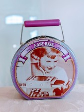 VTG 1998 Easy-Bake Oven Lunch Box Tin Hasbro Limited Edition w/ Handle Purple