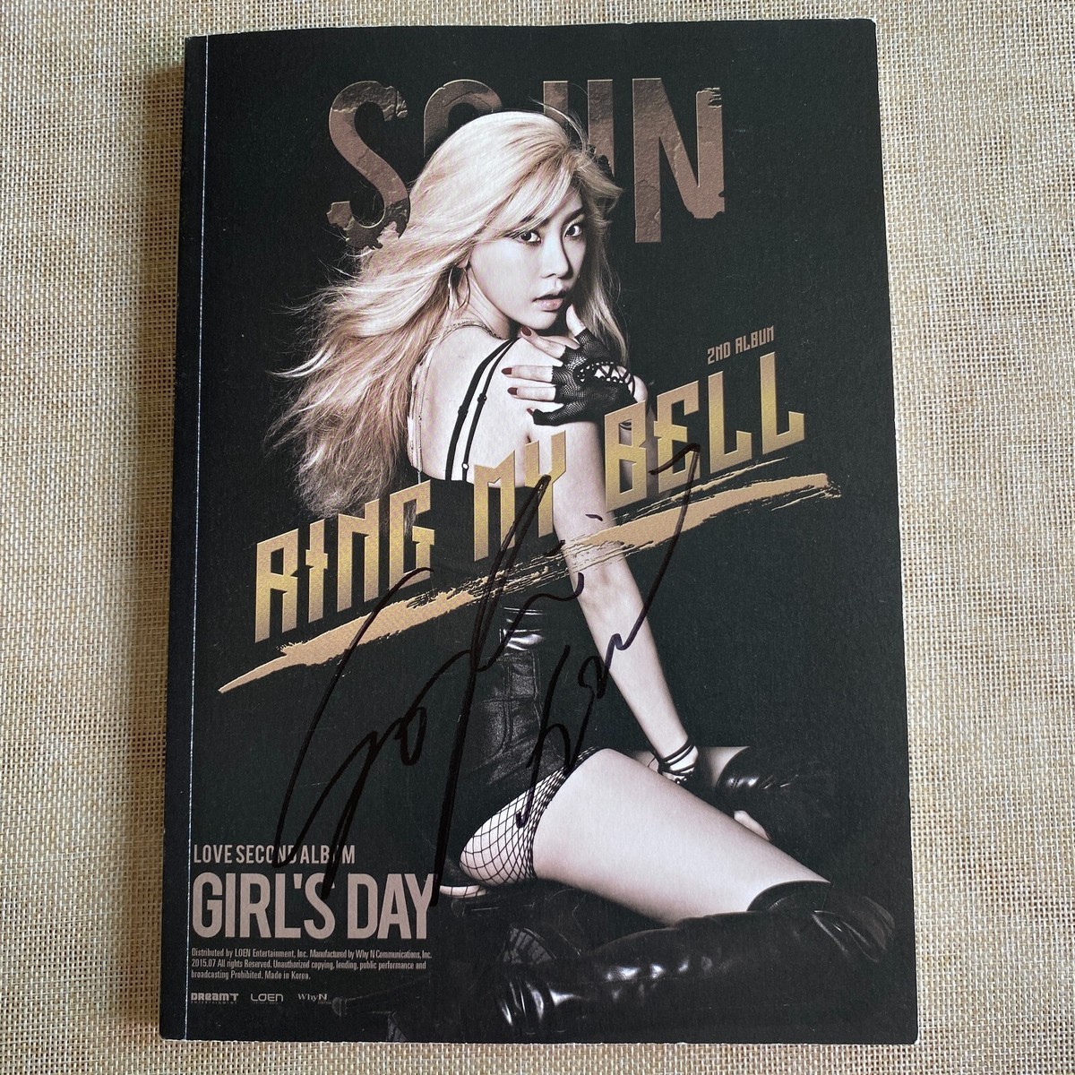 【廃盤品】【サイン入り】Girl's Day Something CD 廃盤品】【サイン入り】Girls Day Something CD
