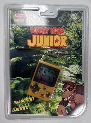 Nintendo Mini Classics 1998 Donkey Kong Junior Keychain Vintage NEW and SEALED! - Photo 1/2