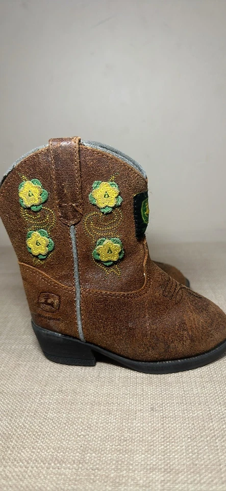 Botas de cuero John Deere talla 5M infantes, niño Foto 4 de 4
