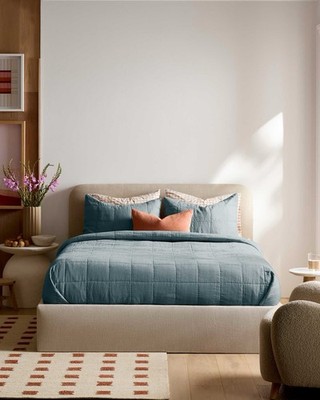 New $144 Quince 100% European Linen Box Quilt Ocean Blue Twin SOLD OUT Online