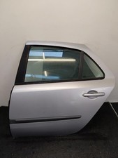 Porte arrière et accessoires Renault LAGUNA