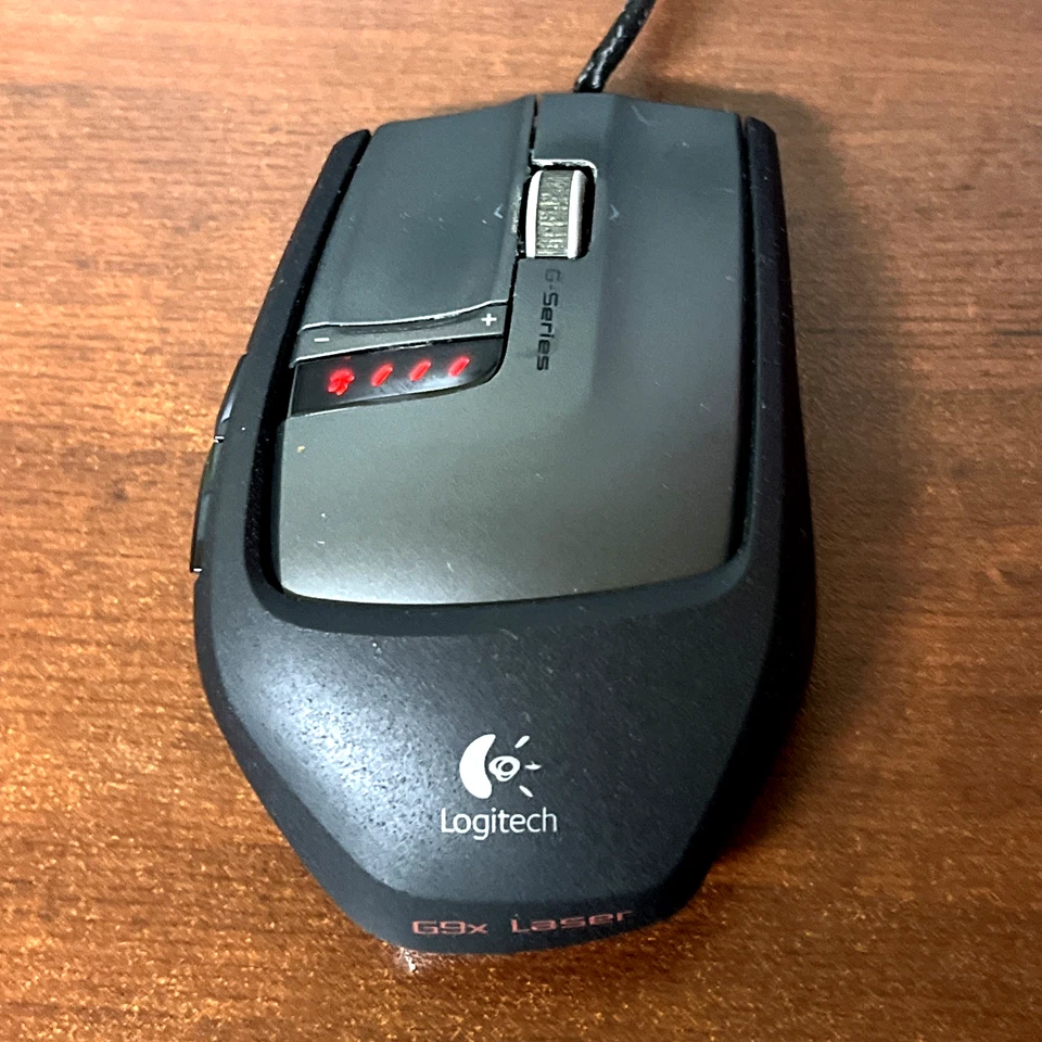 Mouse Logitech G9x + pesas + carcasa alternativa *Descontinuado* RARO Foto 2 de 4