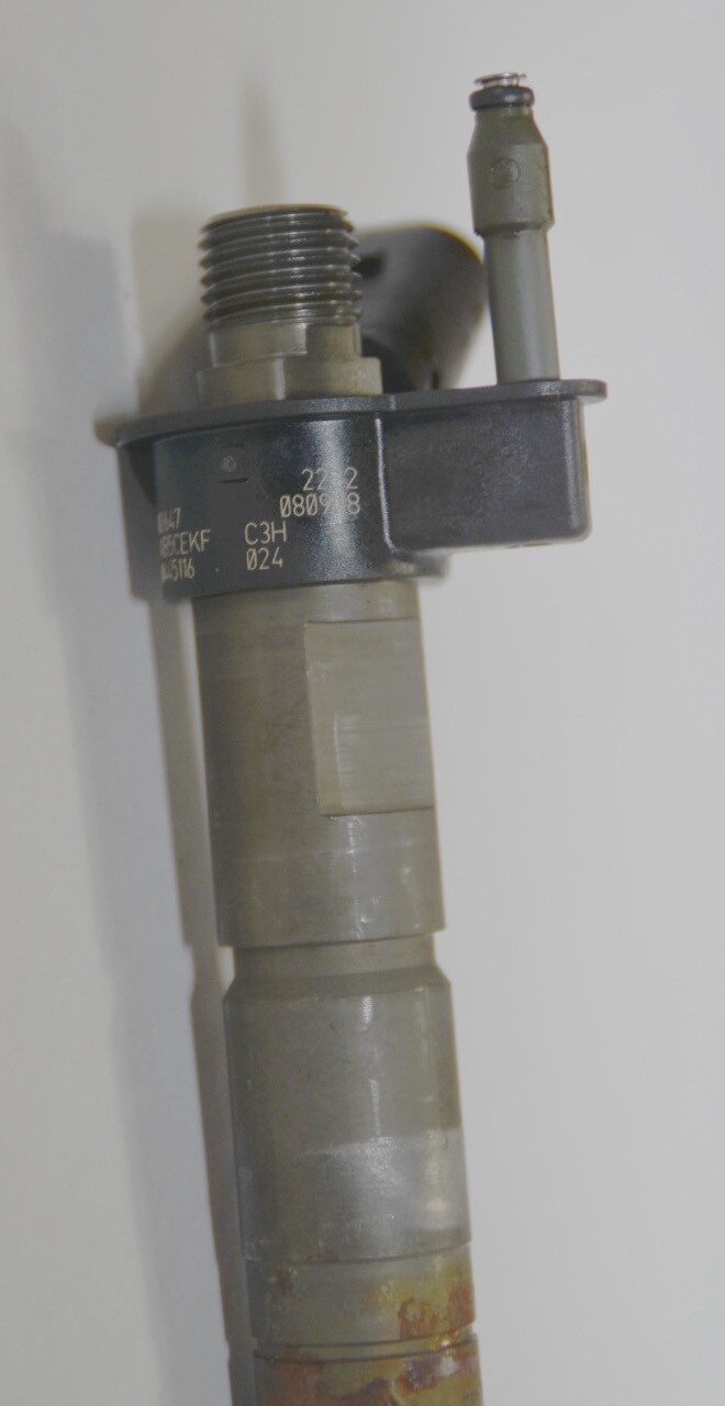 Injector BMW 1ER E81 320d 3ER E90 120d Injector 7805428 0445116024