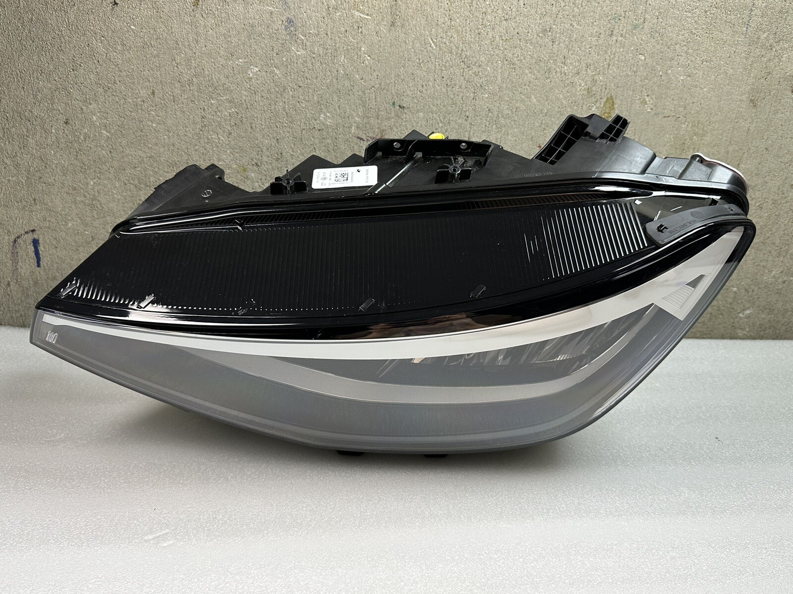2021 2022 2023 Volkswagen ID.4 ID4 LED Headlight Driver Left OEM 