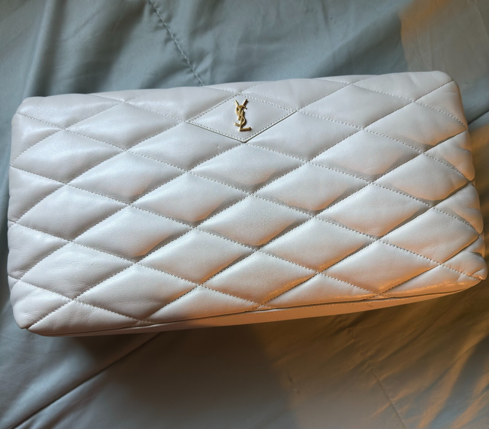 Pochette Saint Laurent Puffer in pelle crema morbida sade