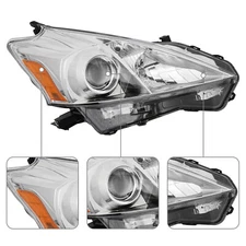 Passenger Side Headlight For 2012-2014 Toyota Prius V, Right Halogen Headlamp