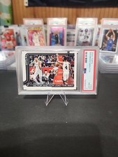 2025 TOPPS - Victor Wembenyama / Fox Lead The Way - Encased 🔥 SPURS