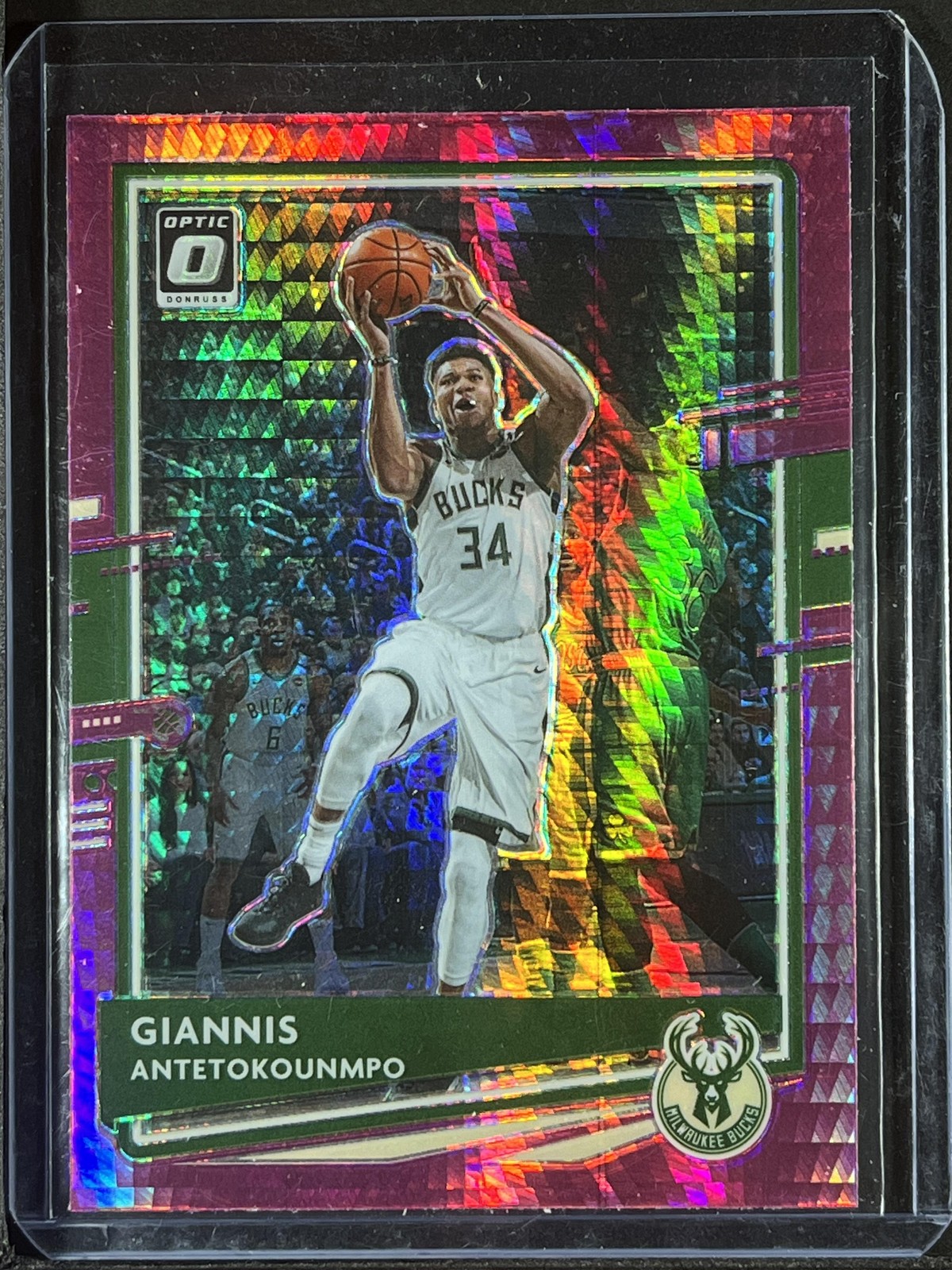 2020-21 Donruss Optic #29 Giannis Antetokounmpo Hyper Pink 250004