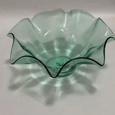 1959 Blenko No. 3716 Ruffled Bowl In Nile with Sandblast Mark In Use 1958-61