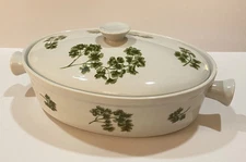 Parsley Oven to Table Cookware Oval 2 Quart Covered Casserole Andea Sadek 7387