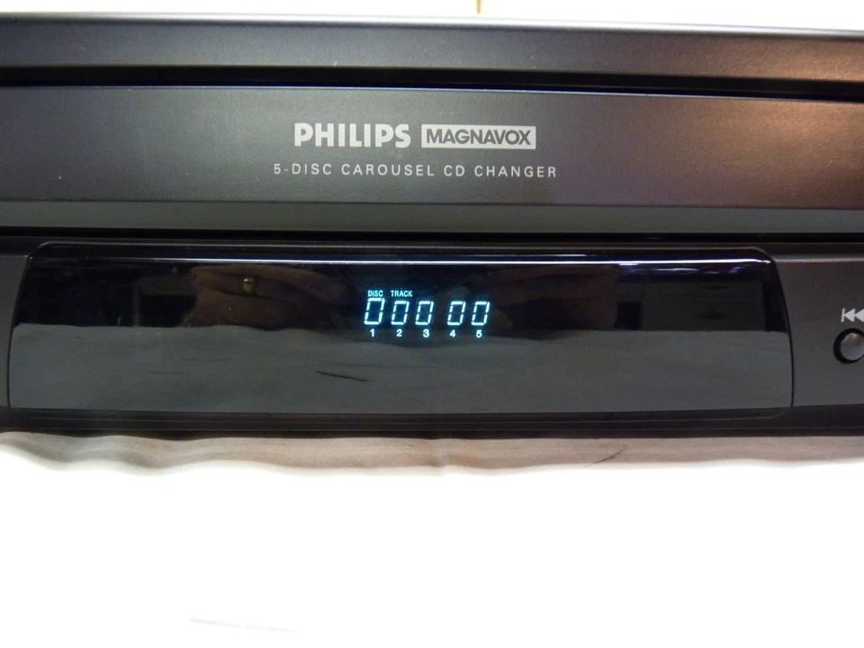 CD Changer Philips Magnavox 5 Disc - Easy To Use - Clean Works Great - Fast Ship - Image 4 of 4