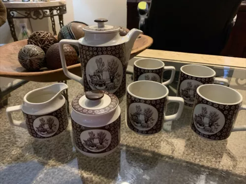 VTG Enesco 1978 Country Kitchen Ceramic Coffee pot,mugs,sugar,creamer Japan Set