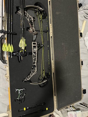 Matthews Phase 4 29 *LOADED* (Less than a year old.) BOW IS READY TO SHOOT NOW