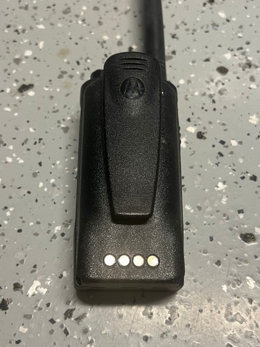 Motorola RDV2020 VHF Business Two-Way Radio RV2020BKF2BA w/Battery & Antenna - Zdjęcie 5 z 9