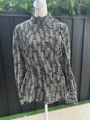 Who What Wear Side Button Down Mock Neck milkmaid blouse workwear MEDIUM